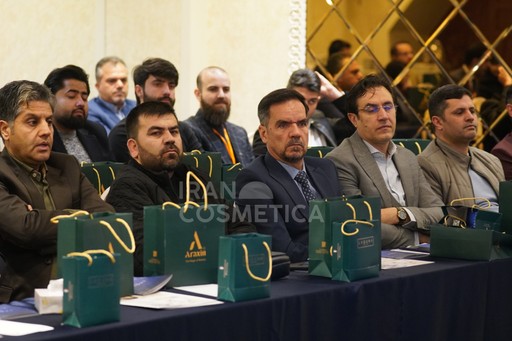 نشست تجاری ناگفته‌های افغانستان در ایران کازمتیکا برگزار شد